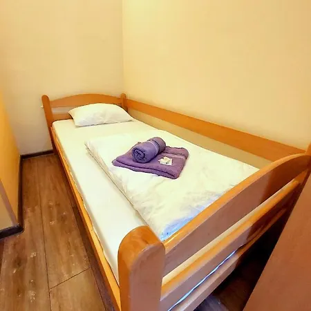 Smestaj Centar Novi Sad,motorcycle Friendly *