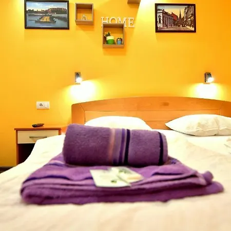 Smestaj Centar Novi Sad,motorcycle Friendly Homestay