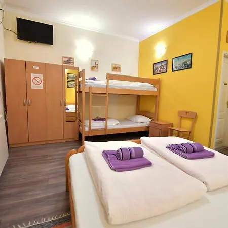 Smestaj Centar Novi Sad,motorcycle Friendly Νόβι Σαντ